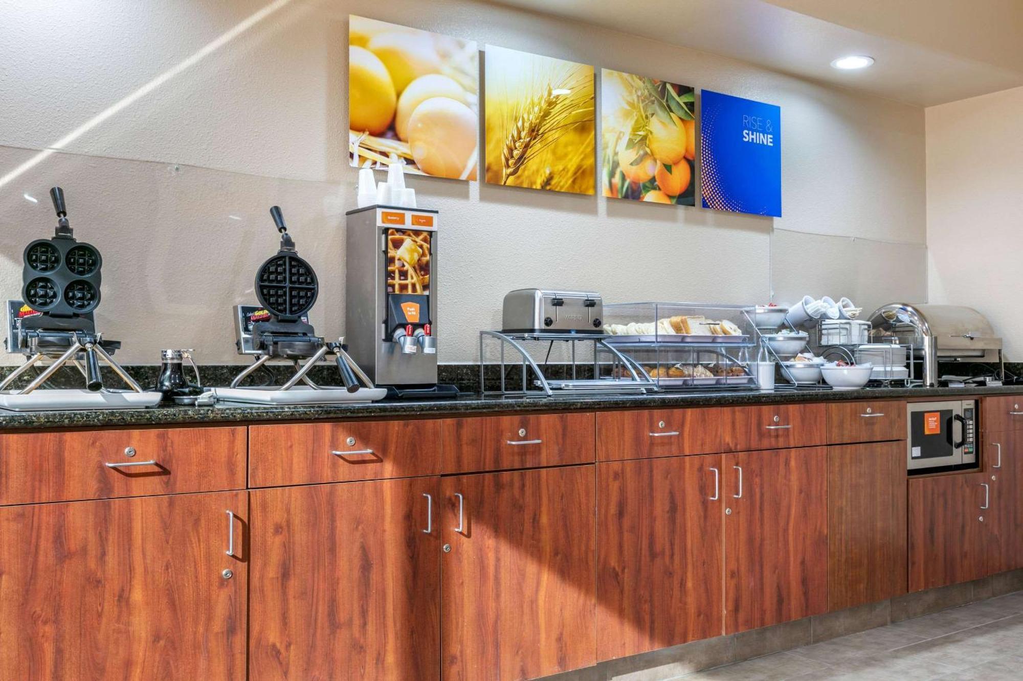 Comfort Inn & Suites Van Buren - Fort Smith Esterno foto