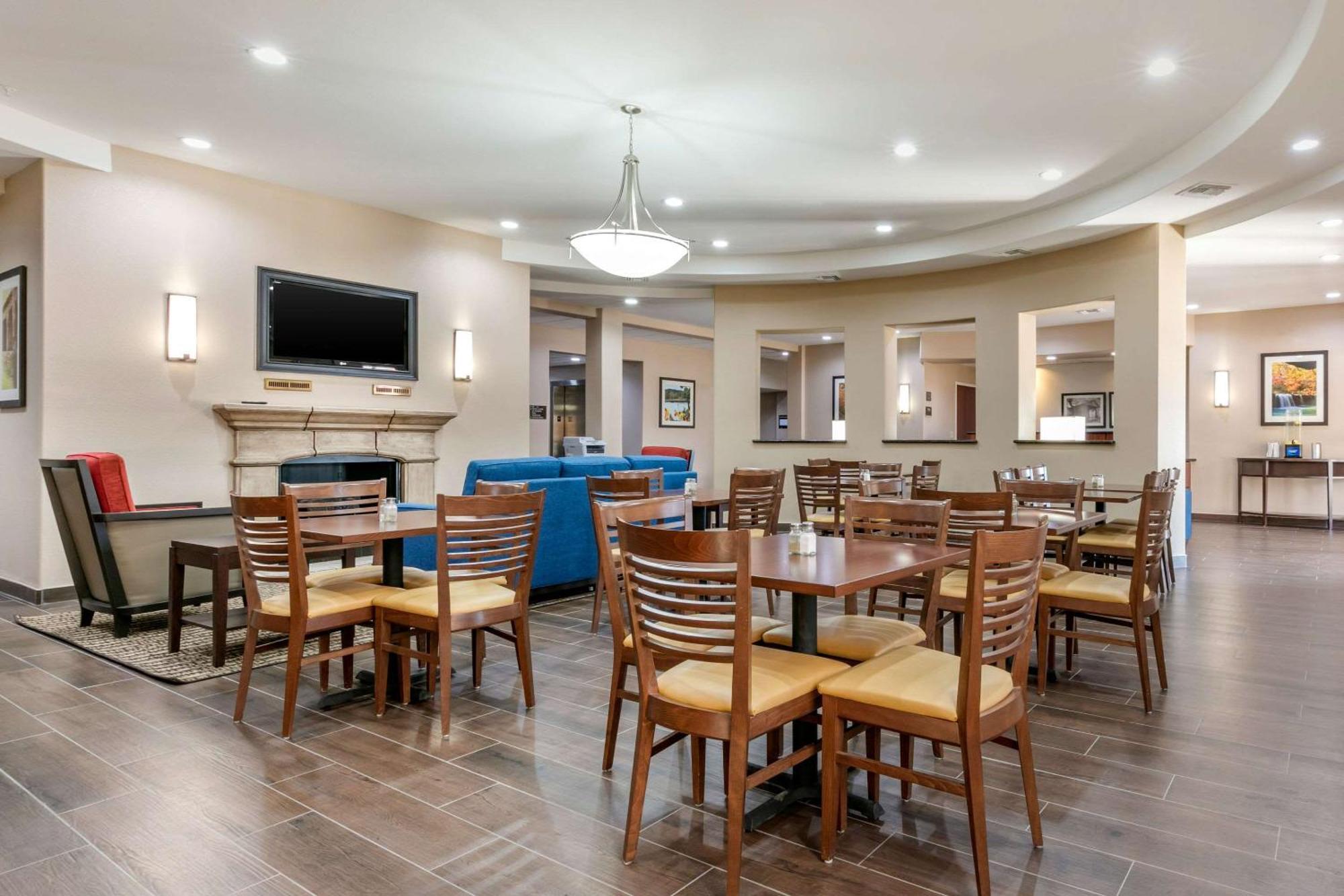 Comfort Inn & Suites Van Buren - Fort Smith Esterno foto
