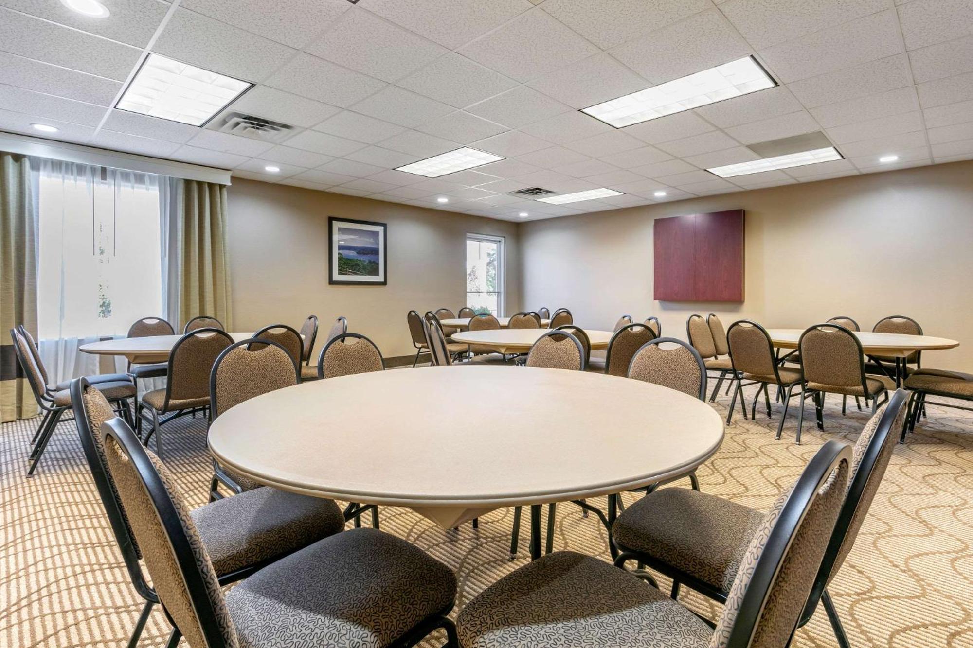 Comfort Inn & Suites Van Buren - Fort Smith Esterno foto